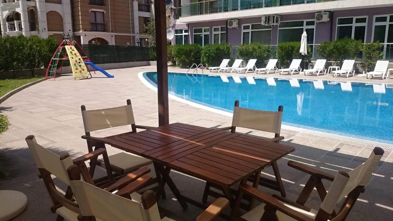 Family Apartments In Solmarin サニービーチ エクステリア 写真