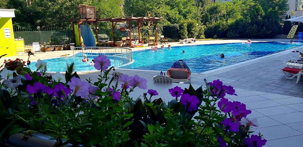 Family Apartments In Solmarin サニービーチ エクステリア 写真